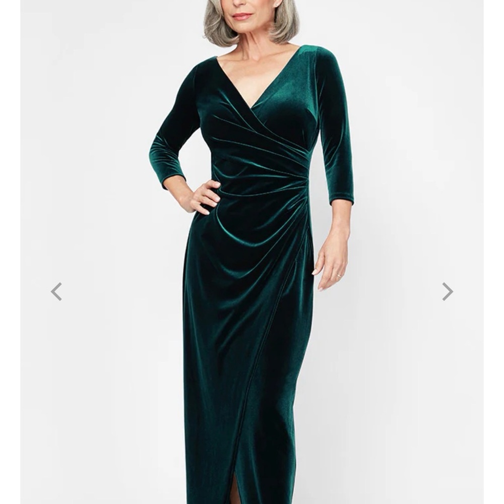 Alex Evenings Velvet Long Sleeve Dress in Deep Green